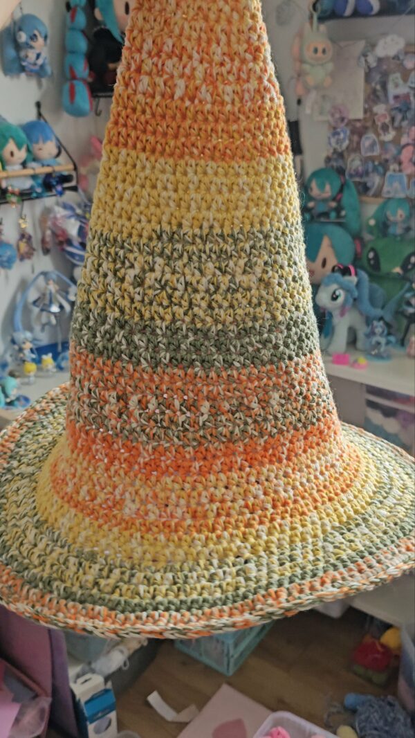 Chapeau de sorcière sur commande ✨️